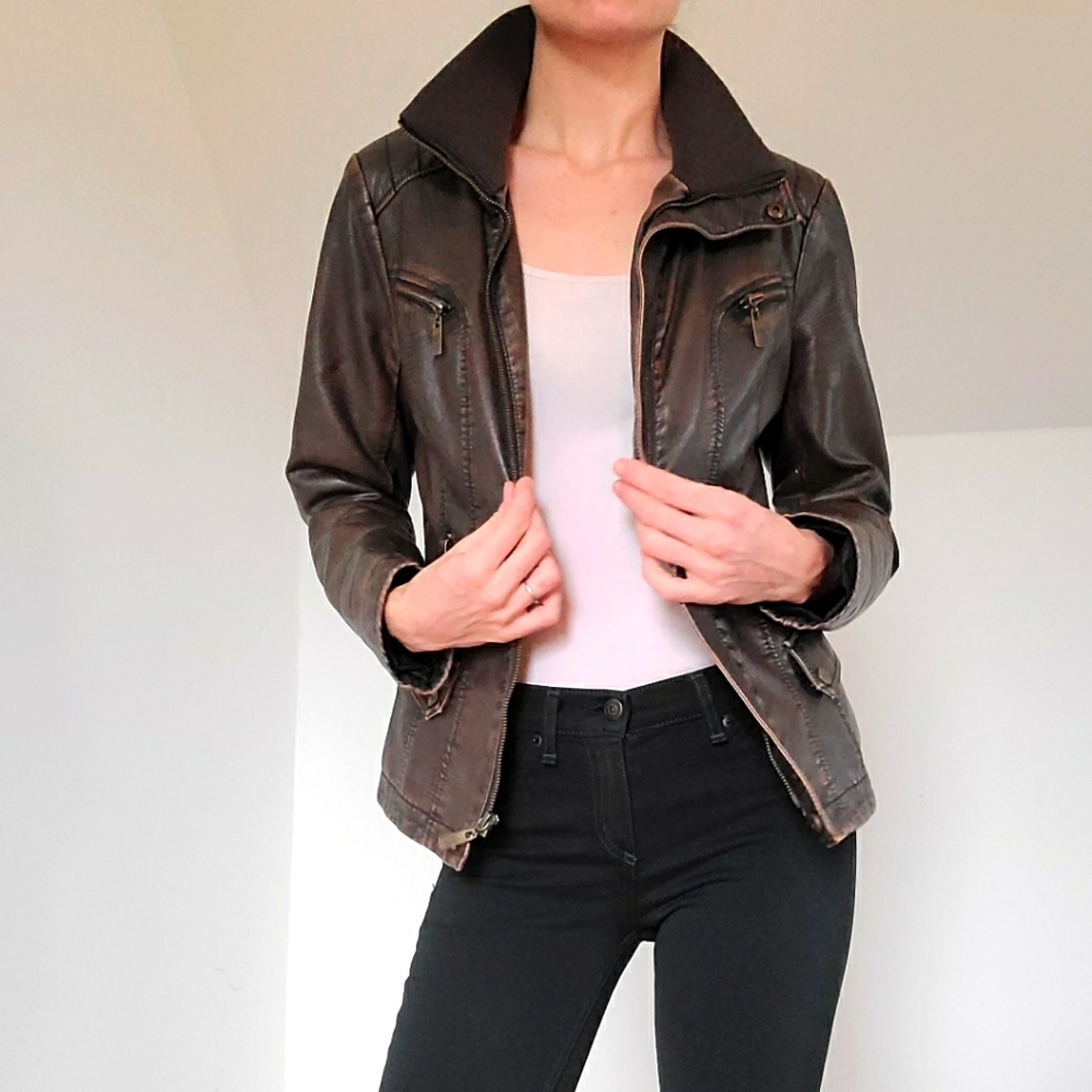 GUESS - FAUX LEATHER JACKET